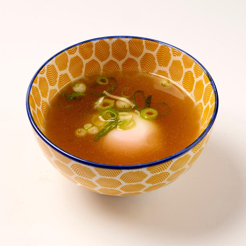 SOPA DE POLLO CON HUEVO